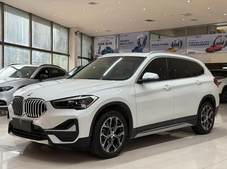 BMW X1 sDrive20Li Luxury Edition 2021