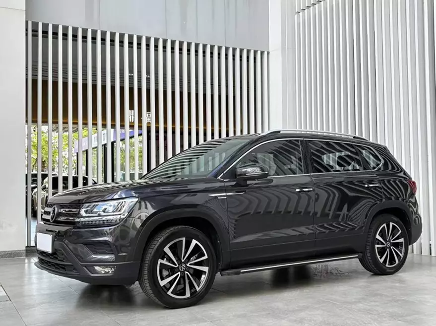 Volkswagen TAYRON Deluxe Edition 2020